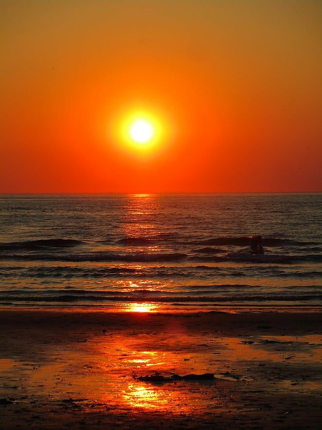 sunset-the-hague-beach