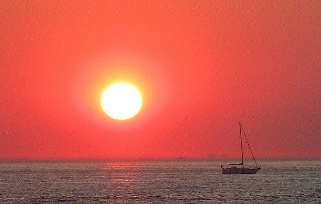 zeilboot-zonsondergang