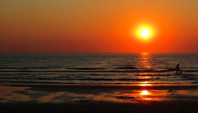 zonsondergang-scheveningen-kijkduin