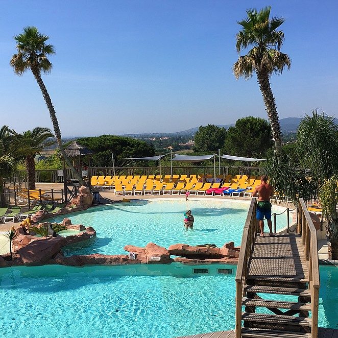 camping-zwembad-frejus