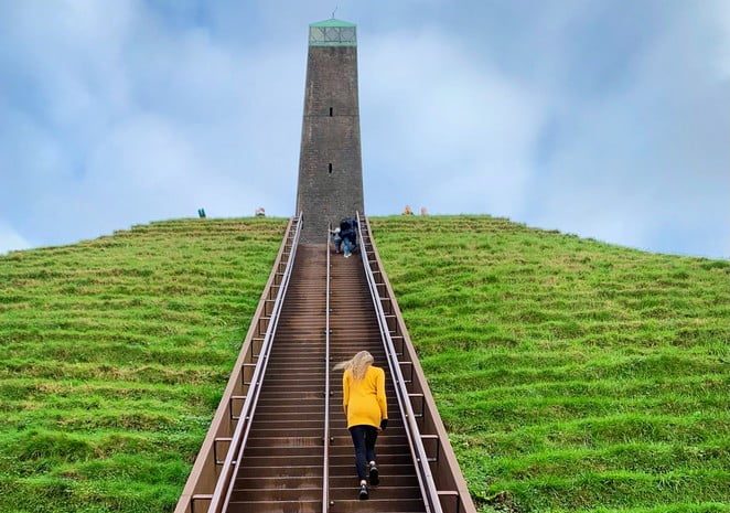 pyramide austerlitz pasen