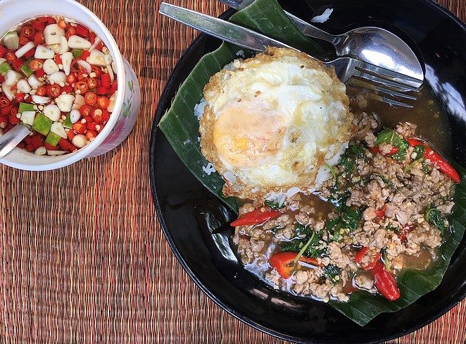 thai food followmyfootprints