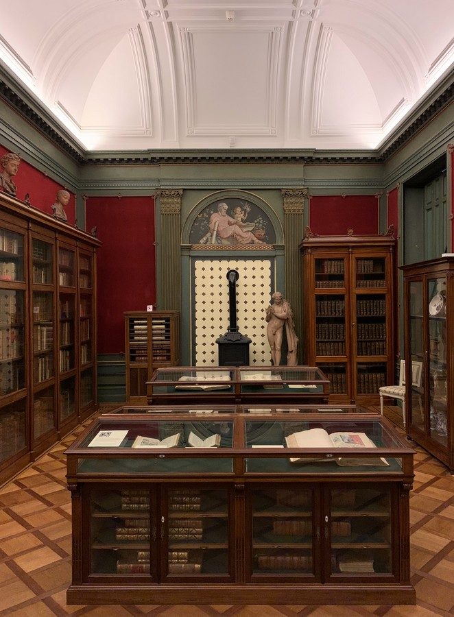 stemmen-in-een-museum