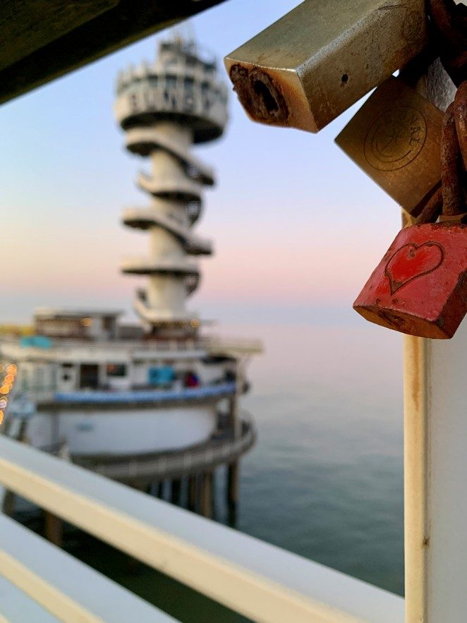 liefdesslotjes-pier-scheveningen