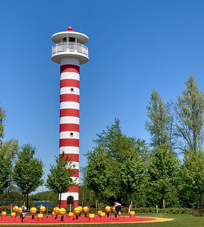 speeltuintje-vuurtoren-utopia-eiland