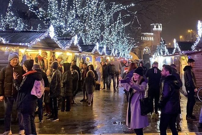 Antwerpen op Eerste Kerstdag: verrassend leuk! • Follow my footprints