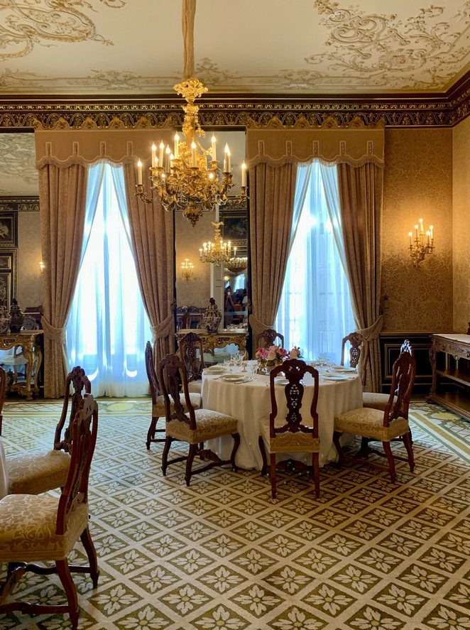 paleis koning bezoeken