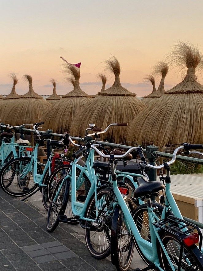 op de fiets naar scheveningen