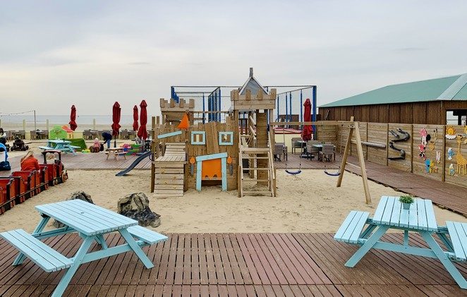 zandkasteel scheveningen