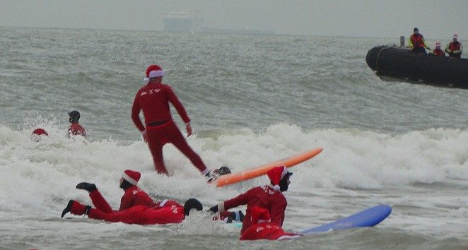 surfin santas holland