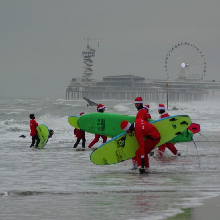 surfing santas scheveningen