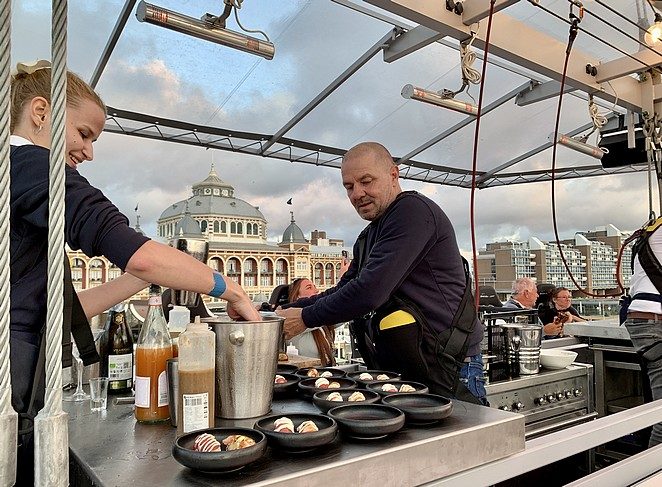 dinner in the sky scheveningen holland